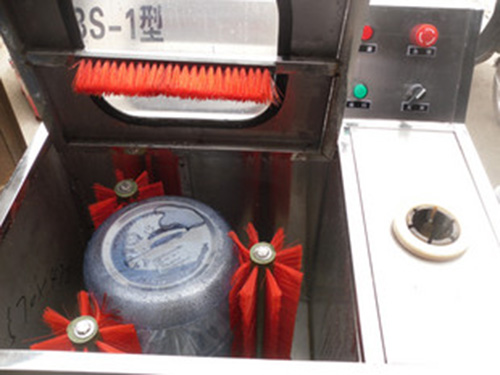 半自動拔蓋刷桶機(jī)